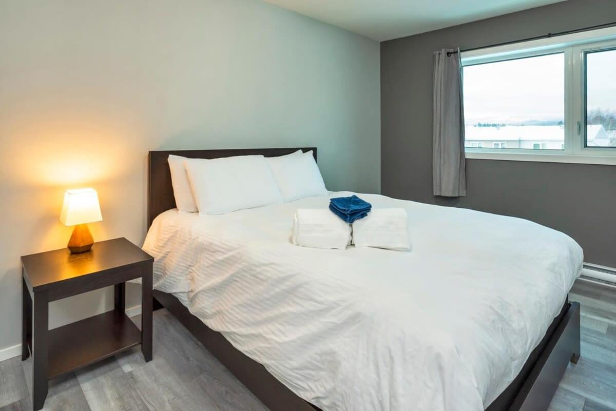Nn - The Wanderoo - Riverdale 3-Bed 2 5-Bath Whitehorse Extérieur photo
